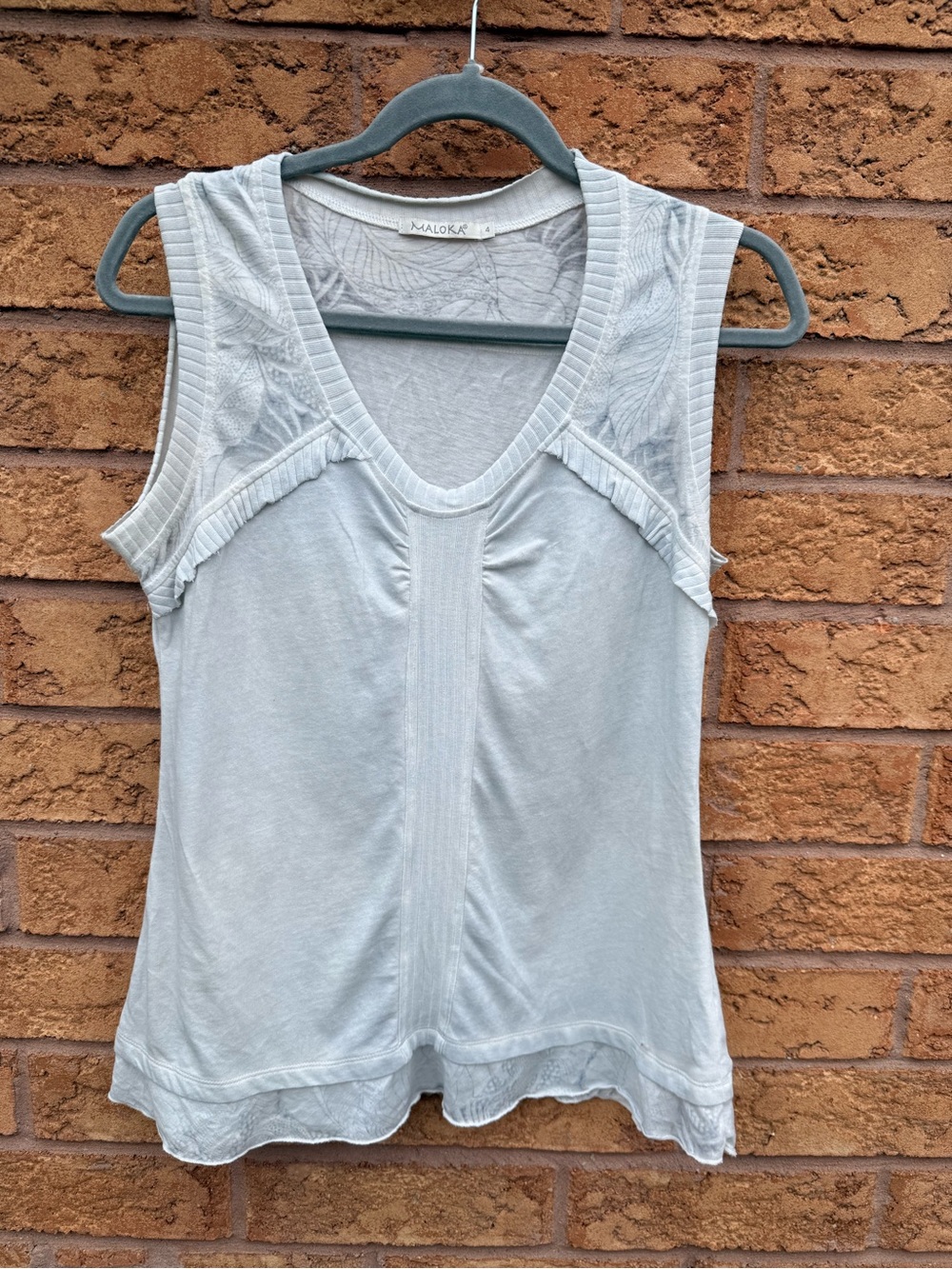 10/$25 • Maloka Portugal Pintuck V-Neck Sleeveless Top